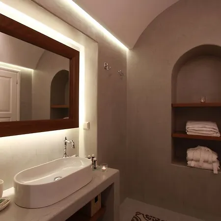 Villa Antique Mansion Oia (Santorini)