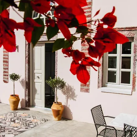 Antique Mansion Villa Oia (Santorini)