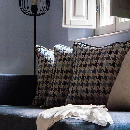 فيلة Sv Mansion أويا